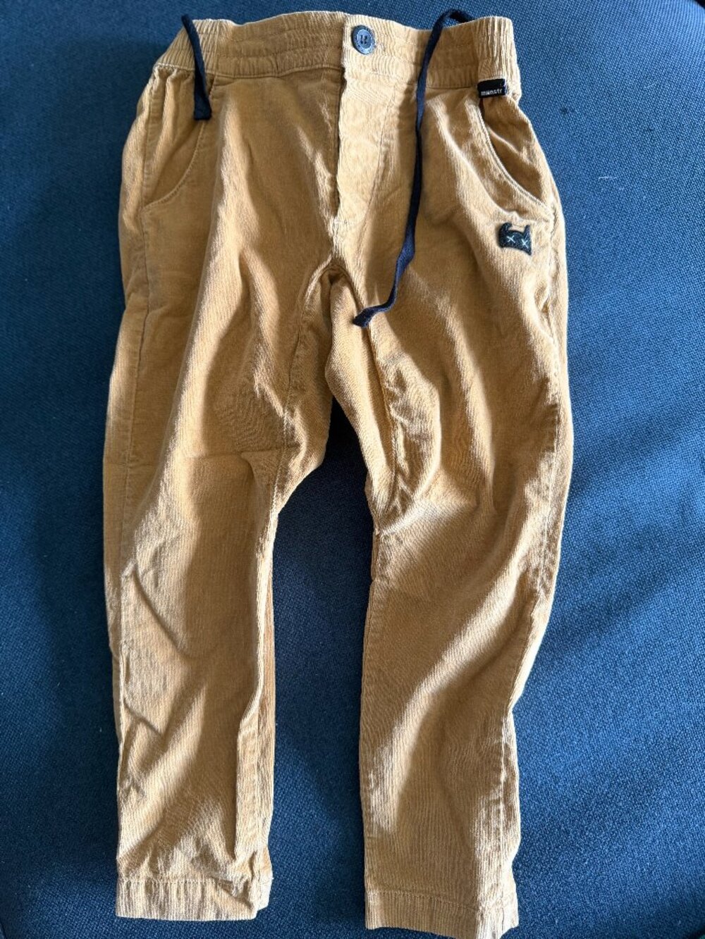 Munster Kids Munstr Tan Mustard Fine Corduroy Jogger Pants NWOT Size 5